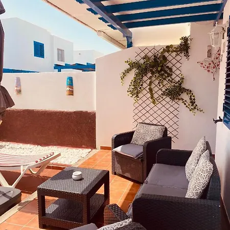 Paradise By The Sea * Playa Blanca (Lanzarote)
