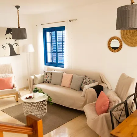 Holiday home Paradise By The Sea *